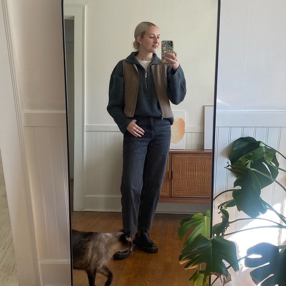 Meet your Posher, Kelsey - Picture 3 of 3